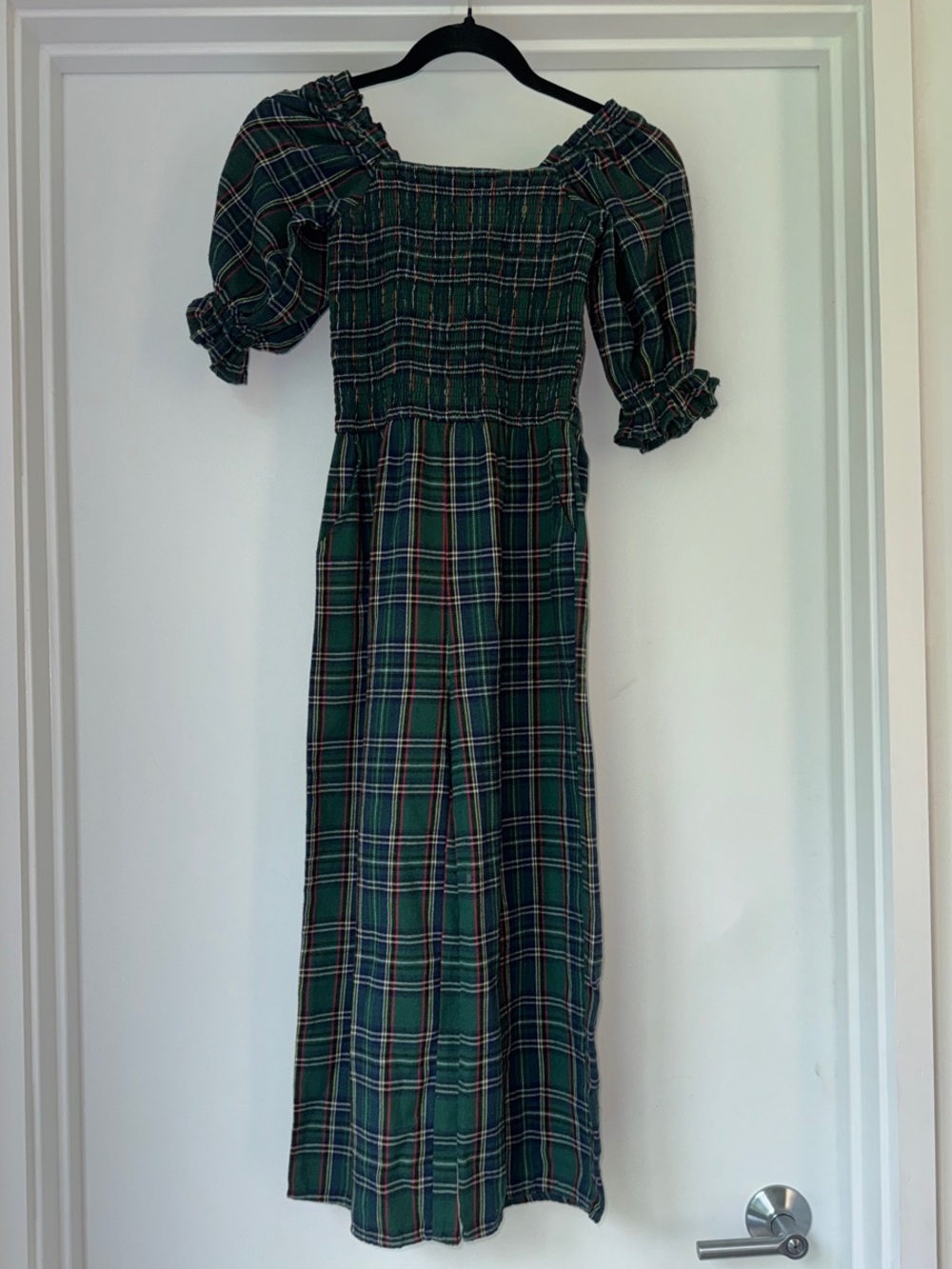 Ivy City Co Green Plaid Smocked Puff-Sleeve Dress